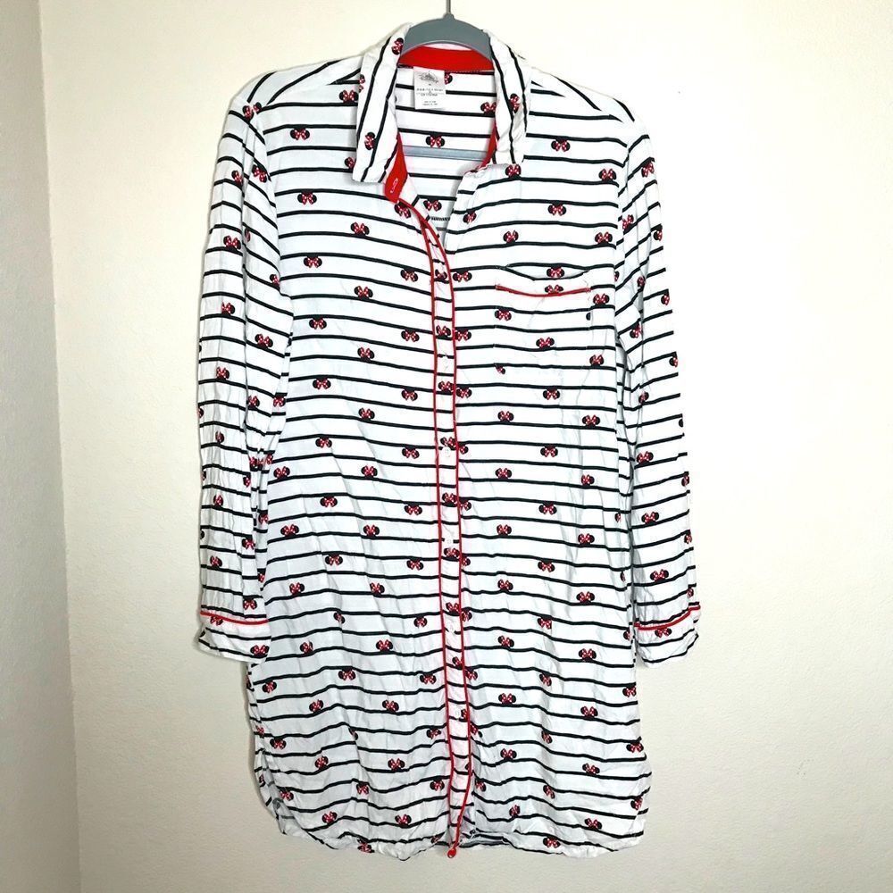 ‎Minnie Mouse sleep shirt